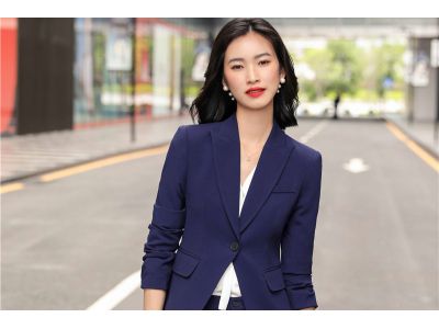 時(shí)尚女套裝